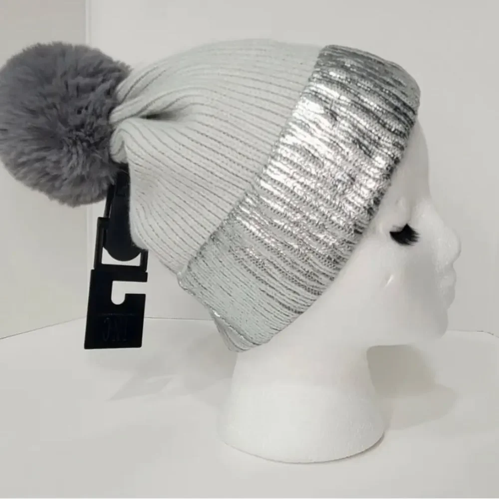 inc International Concepts Silver Metallic Beanie One Size-NWT - Picture 1 of 7